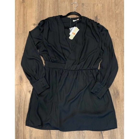 Gianni Bini Dresses & Skirts - GB Gianni Bini Black Faux Wrap Mini Dress - Large